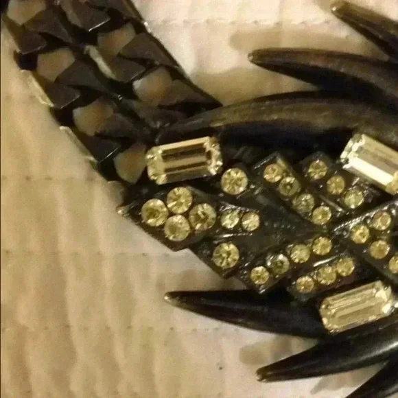 Gorgeous vintage studded necklace - Picture 5 of 8